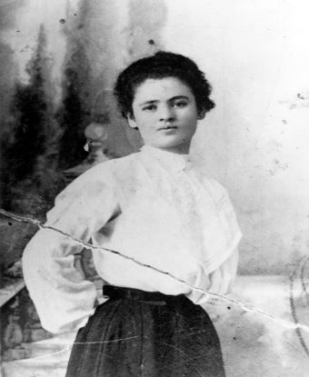 Black and white photograph of Clara Lemlich Shavelson 