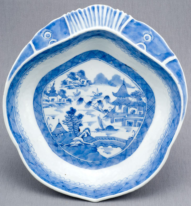 FISH DISH Unique Chinese export bowl shell shaped with a double whale ear upper edge. Provenance: Abigail Adams, c. 1780.