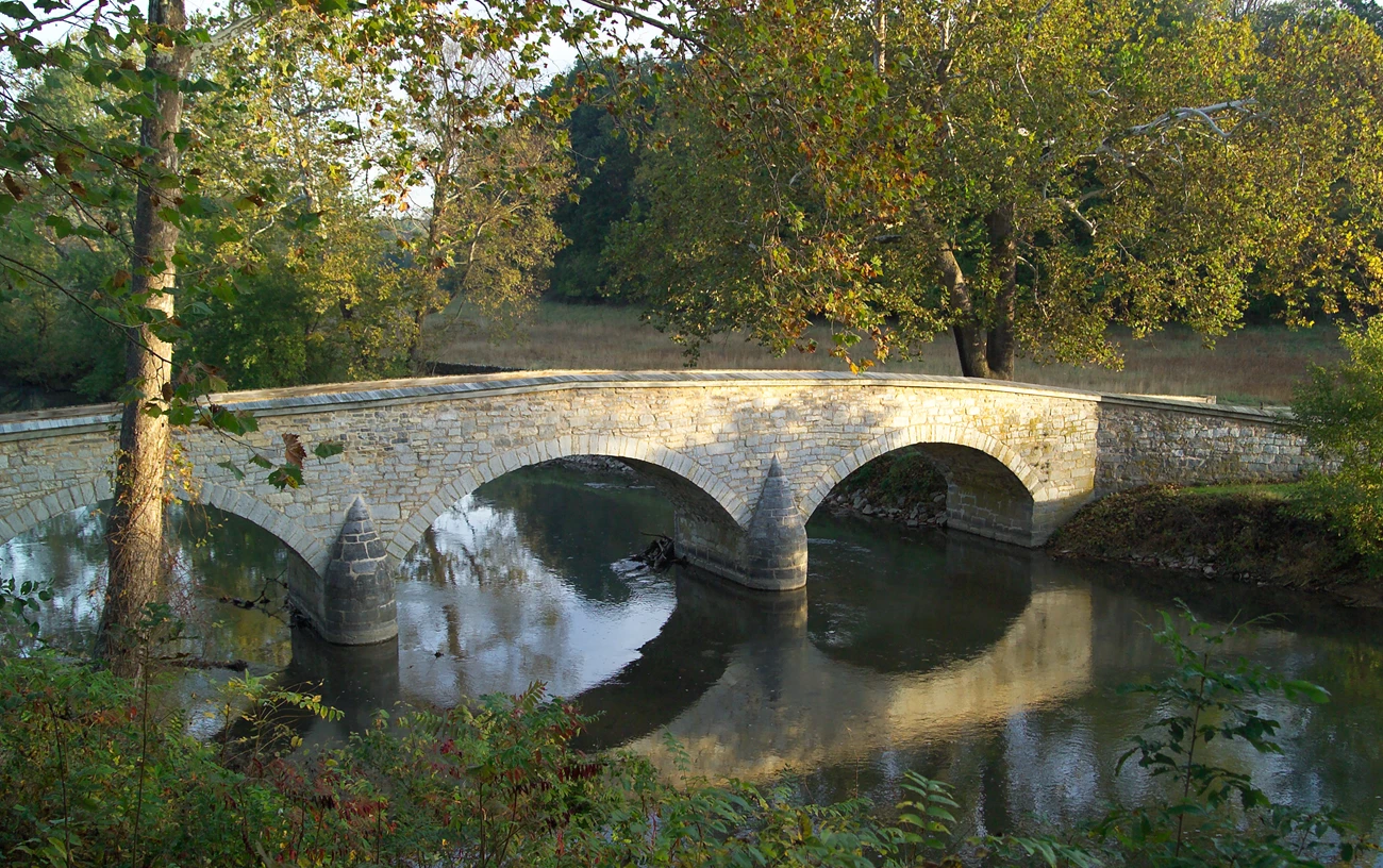 Bunside Bridge in fall Burnside Bridge with fall colors
