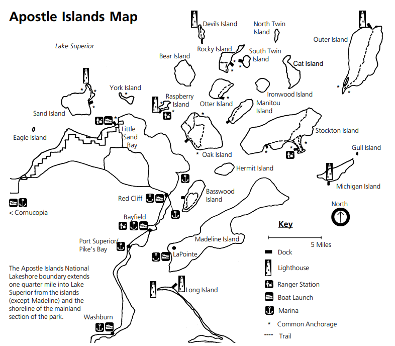 Boating in the Apostles - Apostle Islands National Lakeshore (U.S.