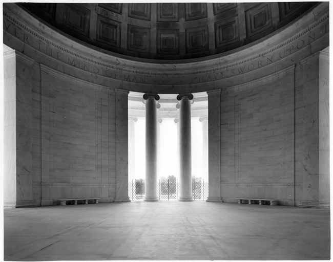 Interior of the Jefferson Memorial in 1941 before inscriptions added