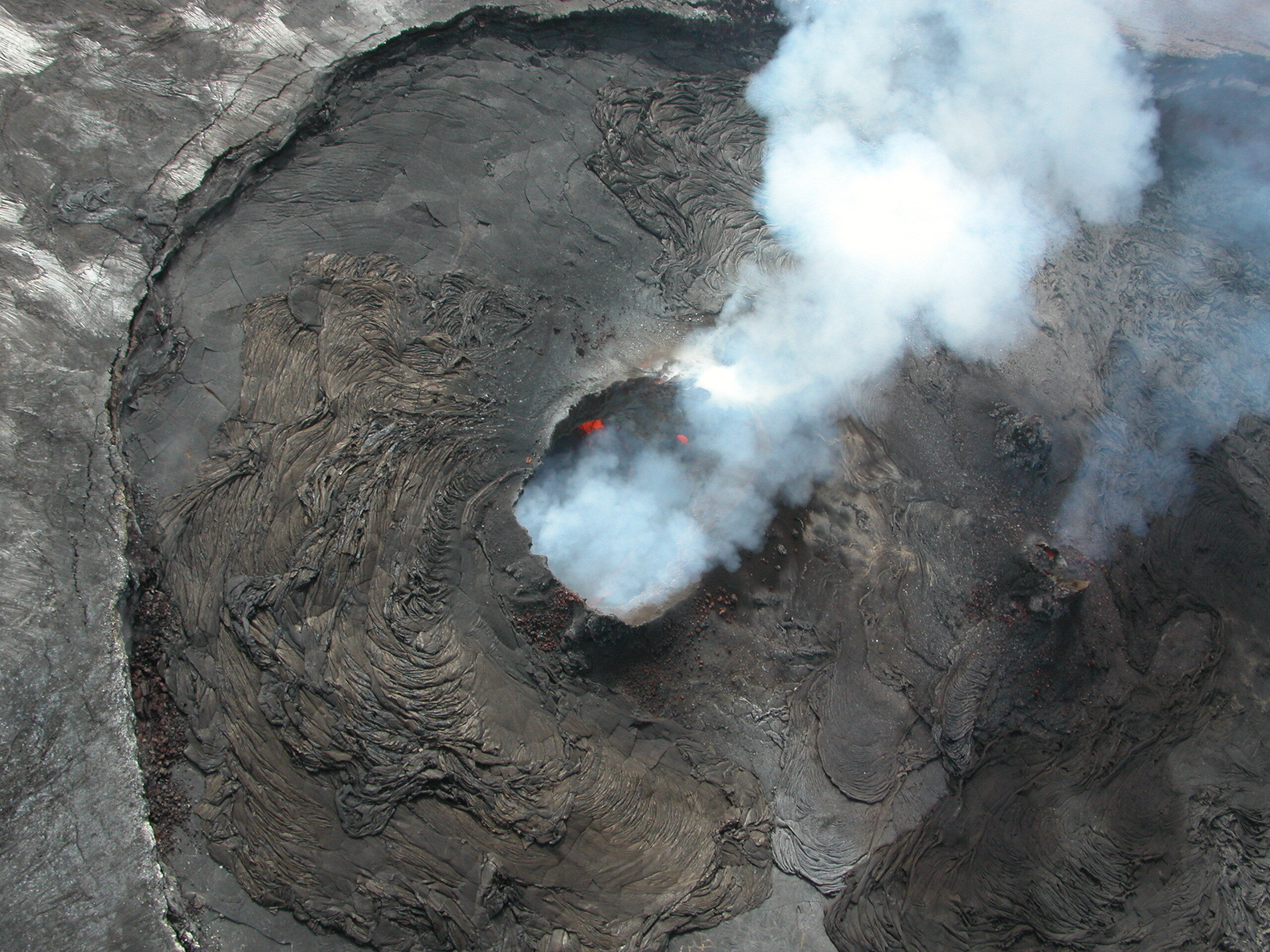 Hawai'i Volcanoes National Park: World Heritage Site (U.S. National Park  Service)