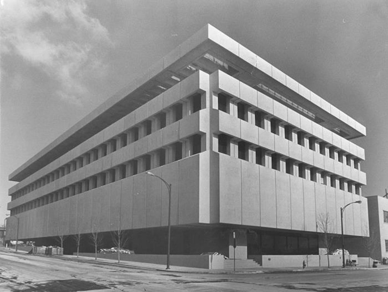 The Buffalo Evening News Building, Edward Durell Stone The Buffalo Evening News Building, Edward Durell Stone