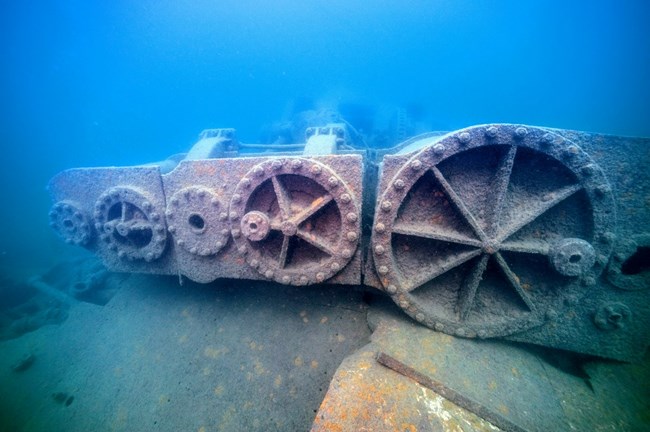 triple expansion engine of the SS Glenlyon