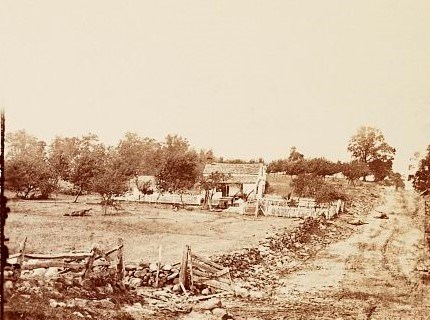 The Leister Farm after the battle of Gettysburg with severe damages.