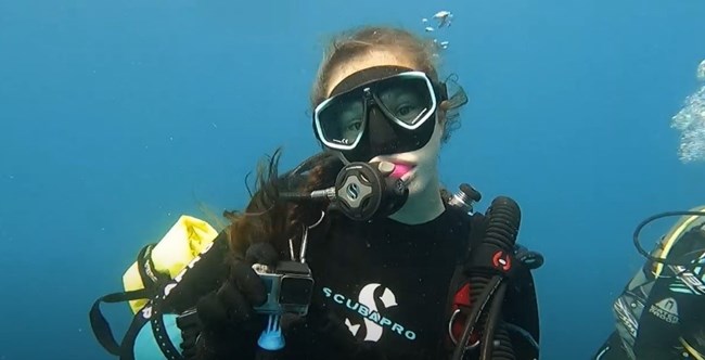 SCUBAnaut Bryn Fleming Underwater closeup view of a divers face