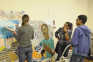Artist Danielle McDonald working with youth. Artist Danielle McDonald working with youth.