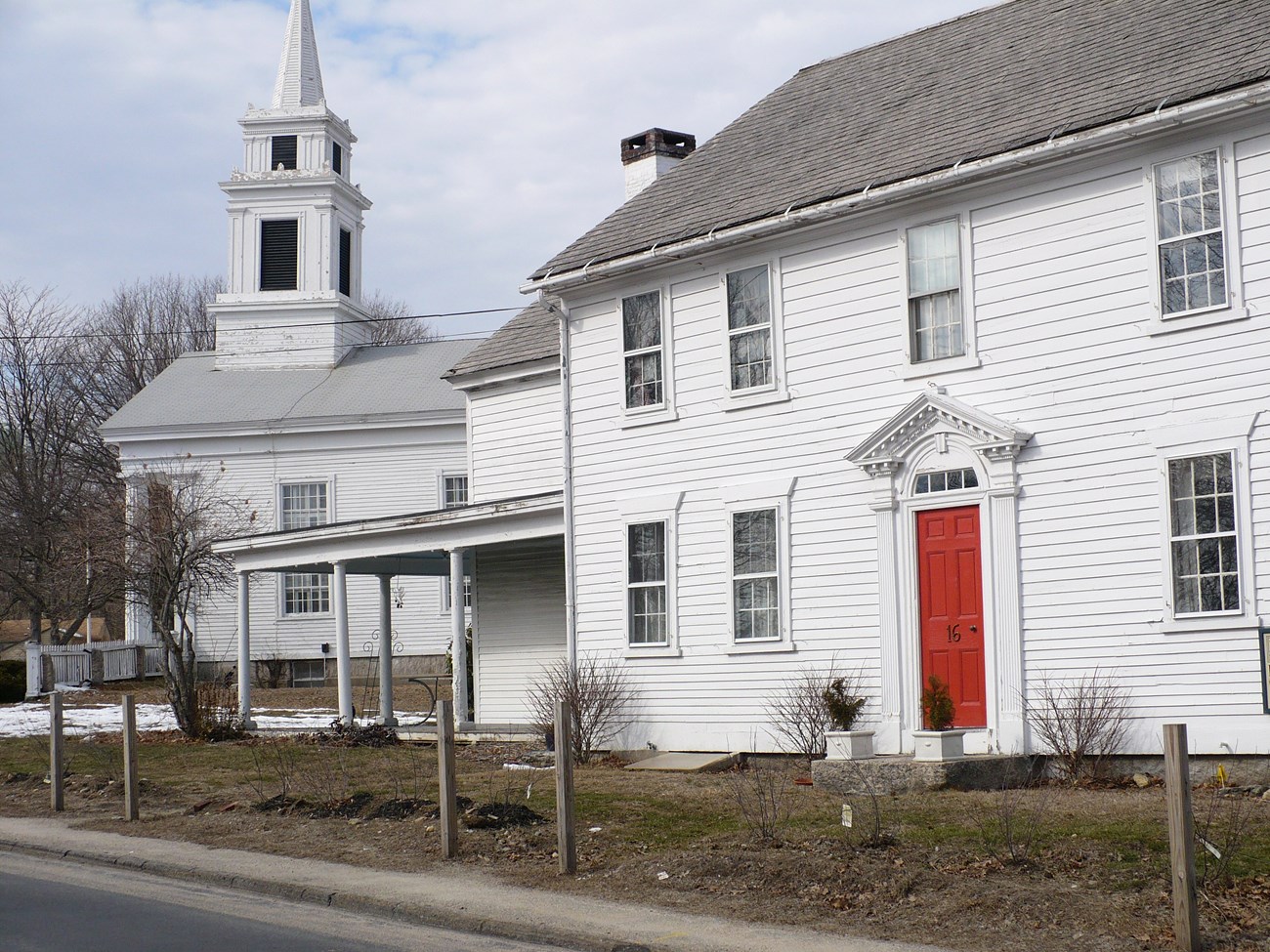 John Slater house, white house with Congregational Church in the background