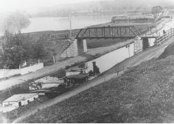 Historical photo of the Bollman Bridge