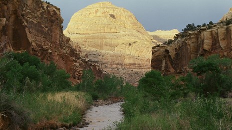 Reminds me of God's Thumb from Holes ~ Capitol Reef National Park