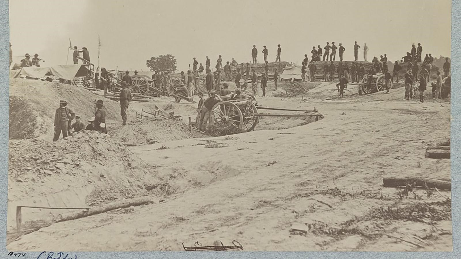 Historic photo of Confederate Battery 5 after U.S. attack. Library of Congress photo.