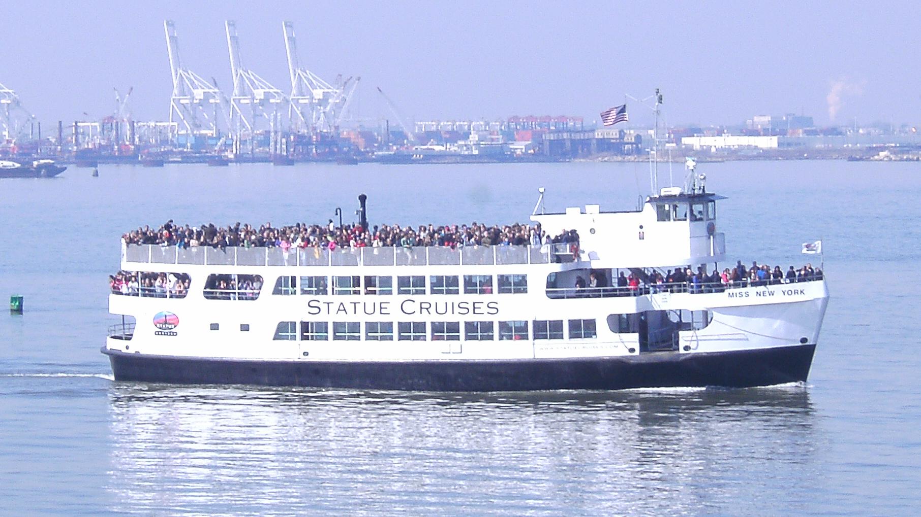 Ferry Liberty Island To Ellis Island U S National Park Service   5D76D722 DE8D EF59 F6413523519C5272 