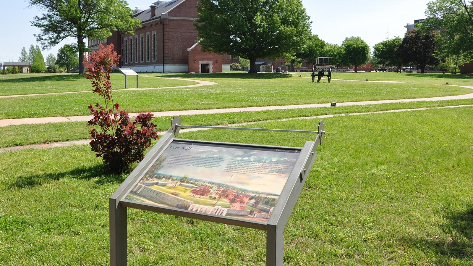 Fort wall wayside with green grass in the background