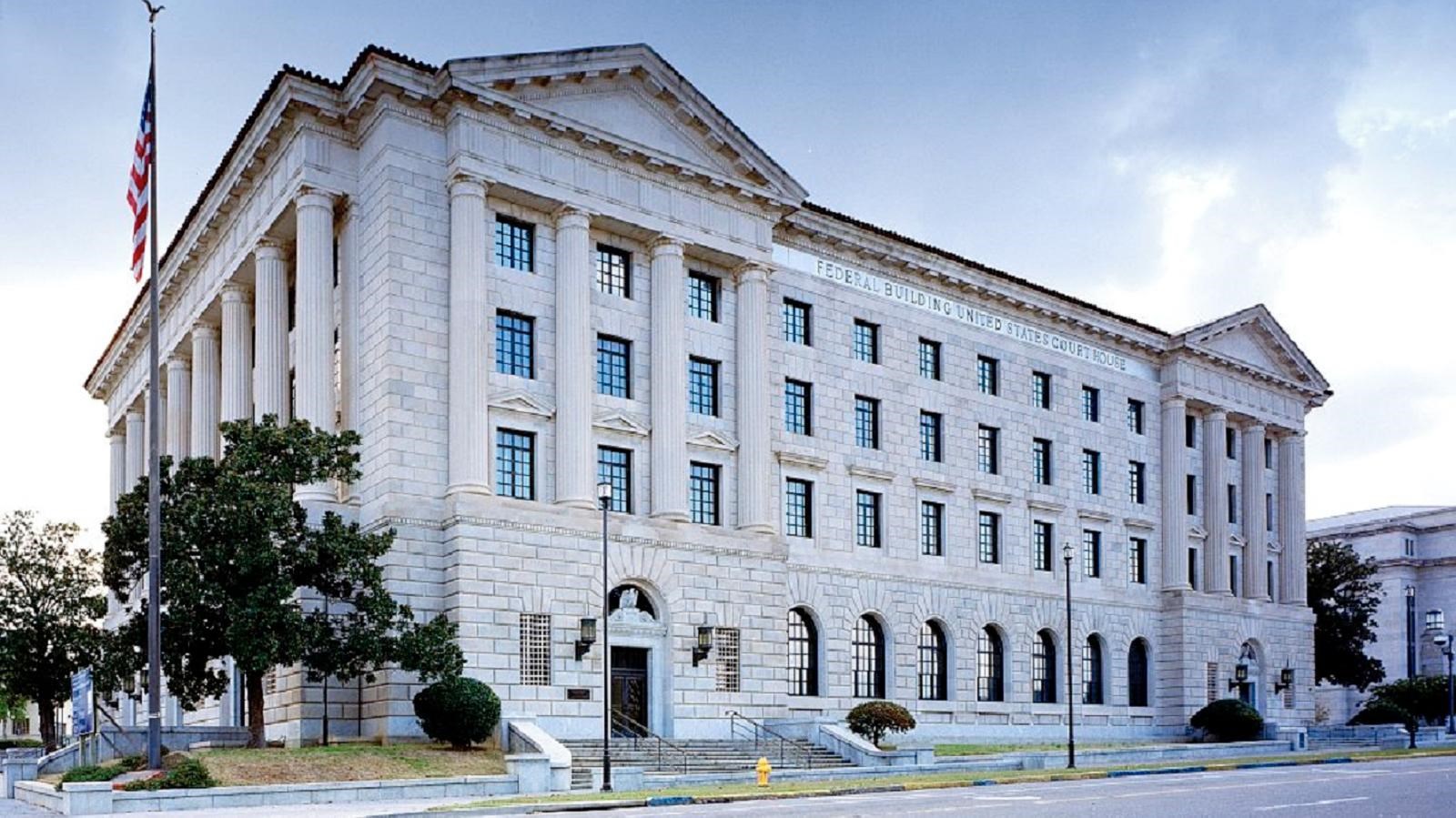 Image of lagre building made of white marble. Carol Highsmith photographer, CC0.