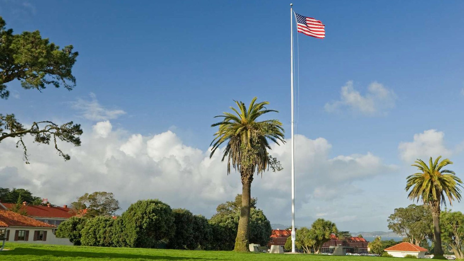 Pershing Square: Presidio Cannons (U.S. National Park Service)