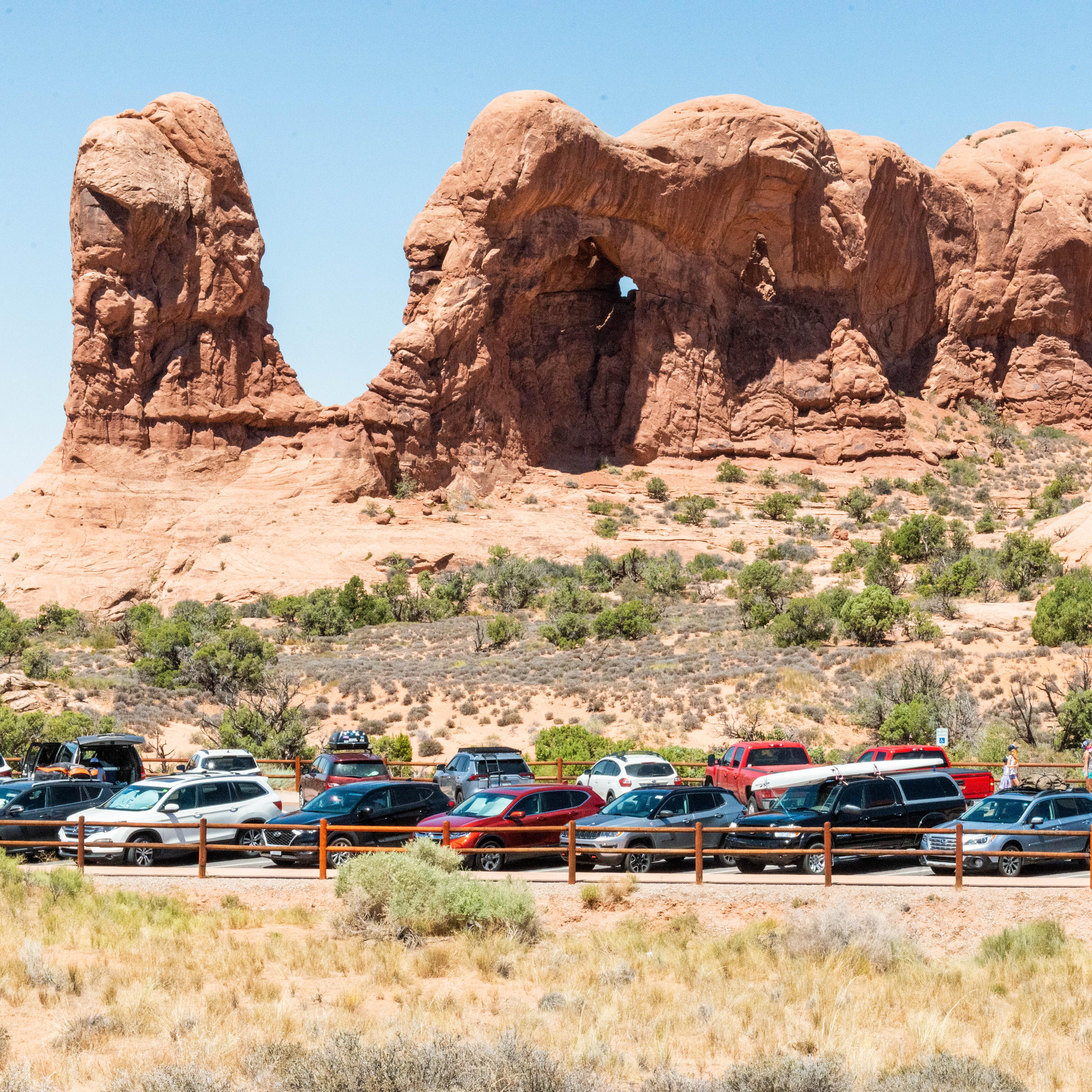 Traffic Travel Tips Arches National Park U.S. National Park