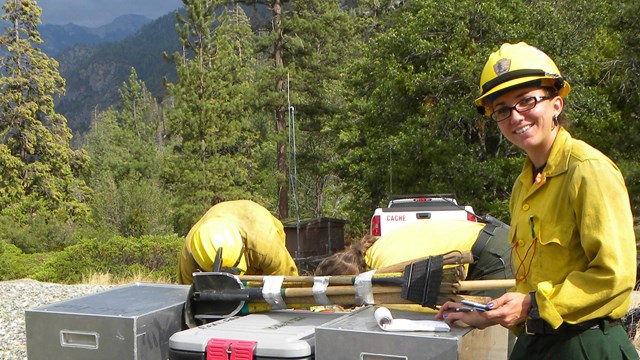 Pilot preparing an external load at Cedar Grove