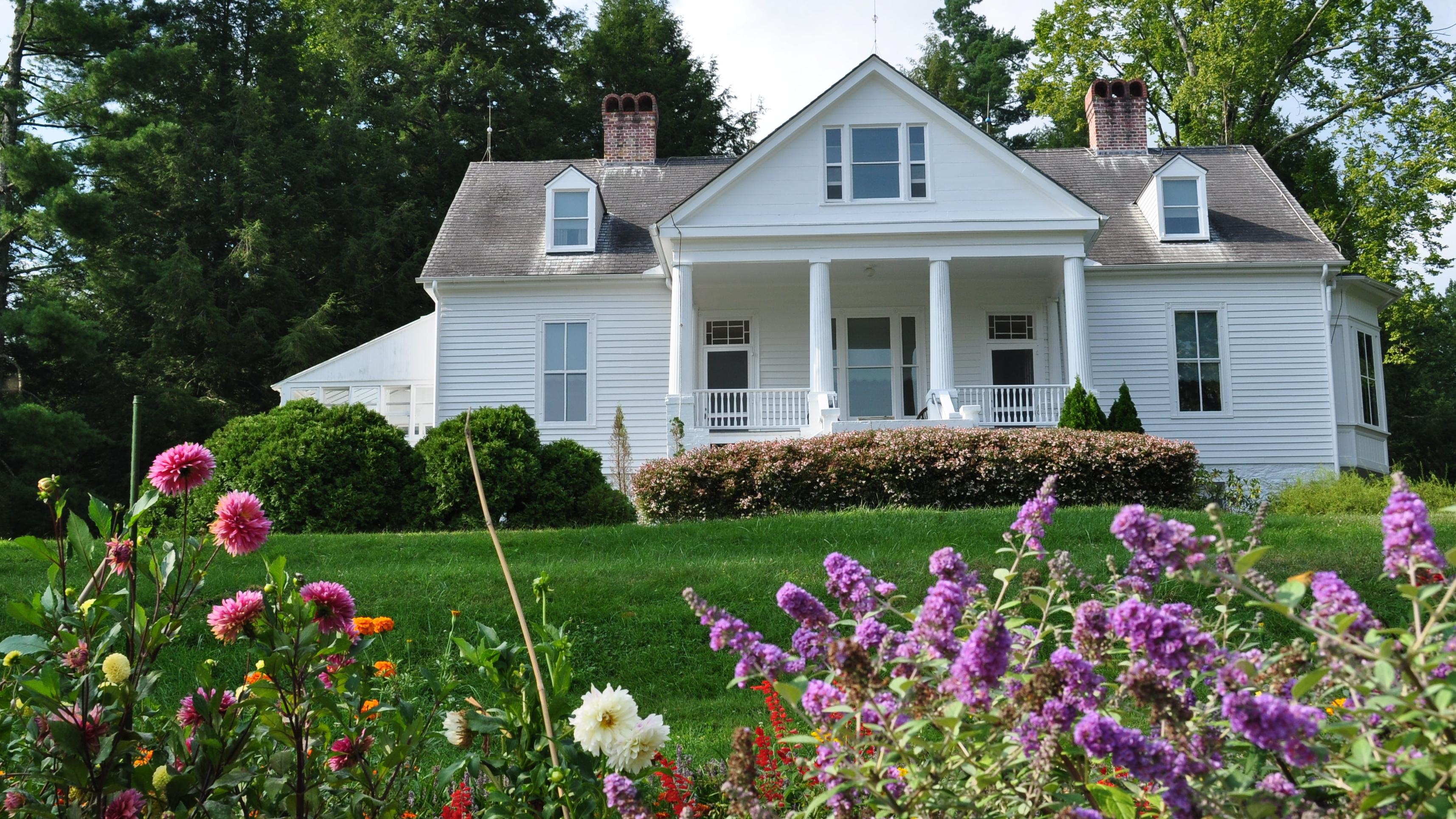 View of Sandburg Home from front yard