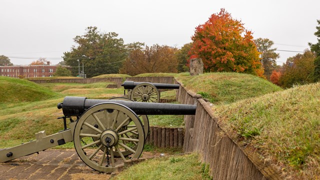 cannons at Fort Stevens in the fall season