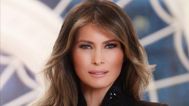 Official portrait of Melania Trump