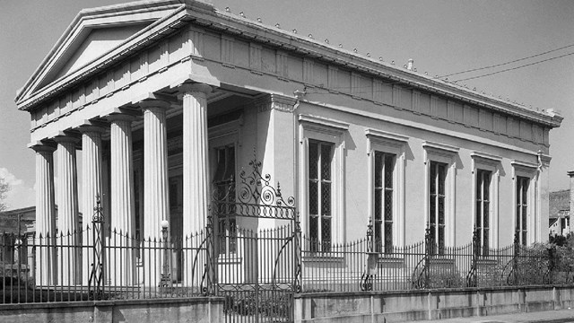 Black and white photo of Beth Elohim Synagogue, circa 1930s. 