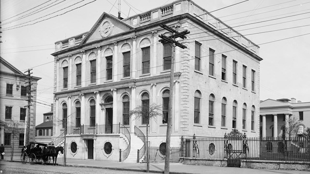 Black and white photo of Charleston City Hall, circa 1890-1901.