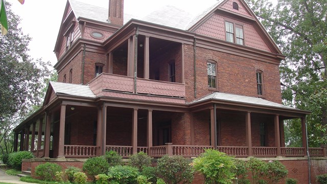 This house demonstrates how far Washington had come "Up From Slavery"