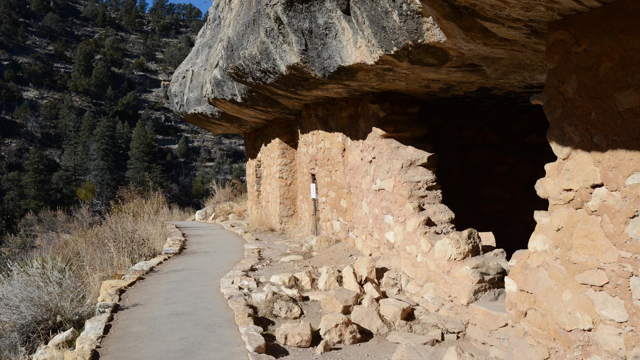 The one mile round-trip Island Trail provides access to 25 cliff dwellings. 