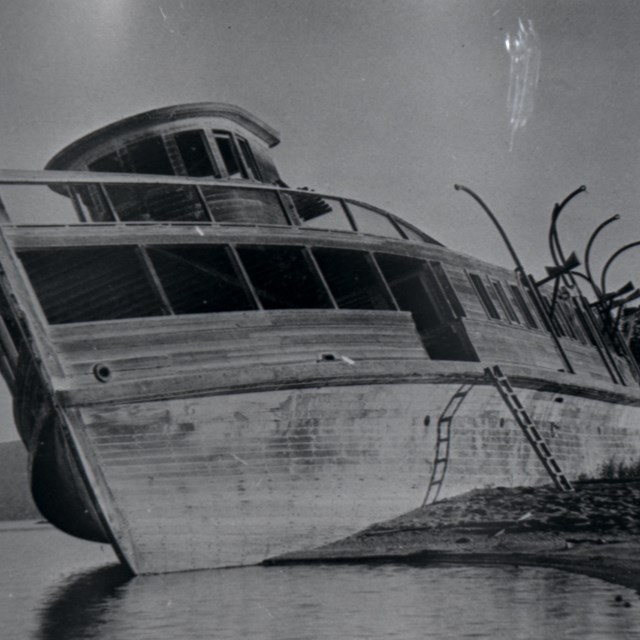 Black and white photograph of the E.C. Waters, a 500-passenger steamship.