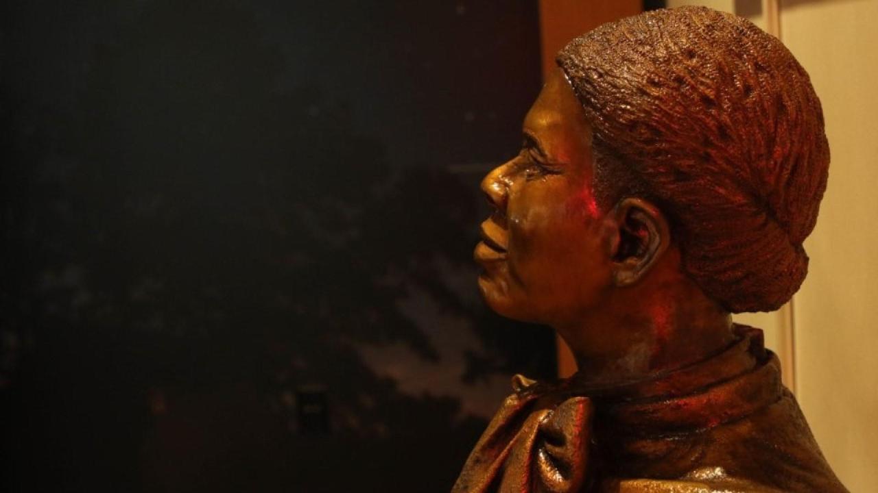 Harriet Tubman 6-inch Bust – National Archives Store
