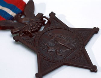 Close up image of a Civil War Medal of Honor.