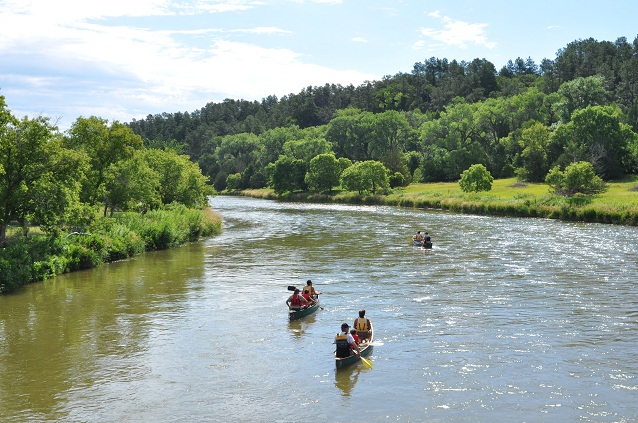 Several people canoeing on the Niobrara River