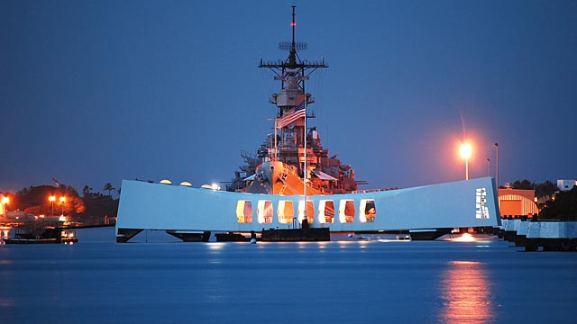 File:US Navy 080704-N-0641S-091 Fireworks illuminate the night sky aboard  Naval Station Pearl Harbor during a 4th of July celebration.jpg - Wikimedia  Commons