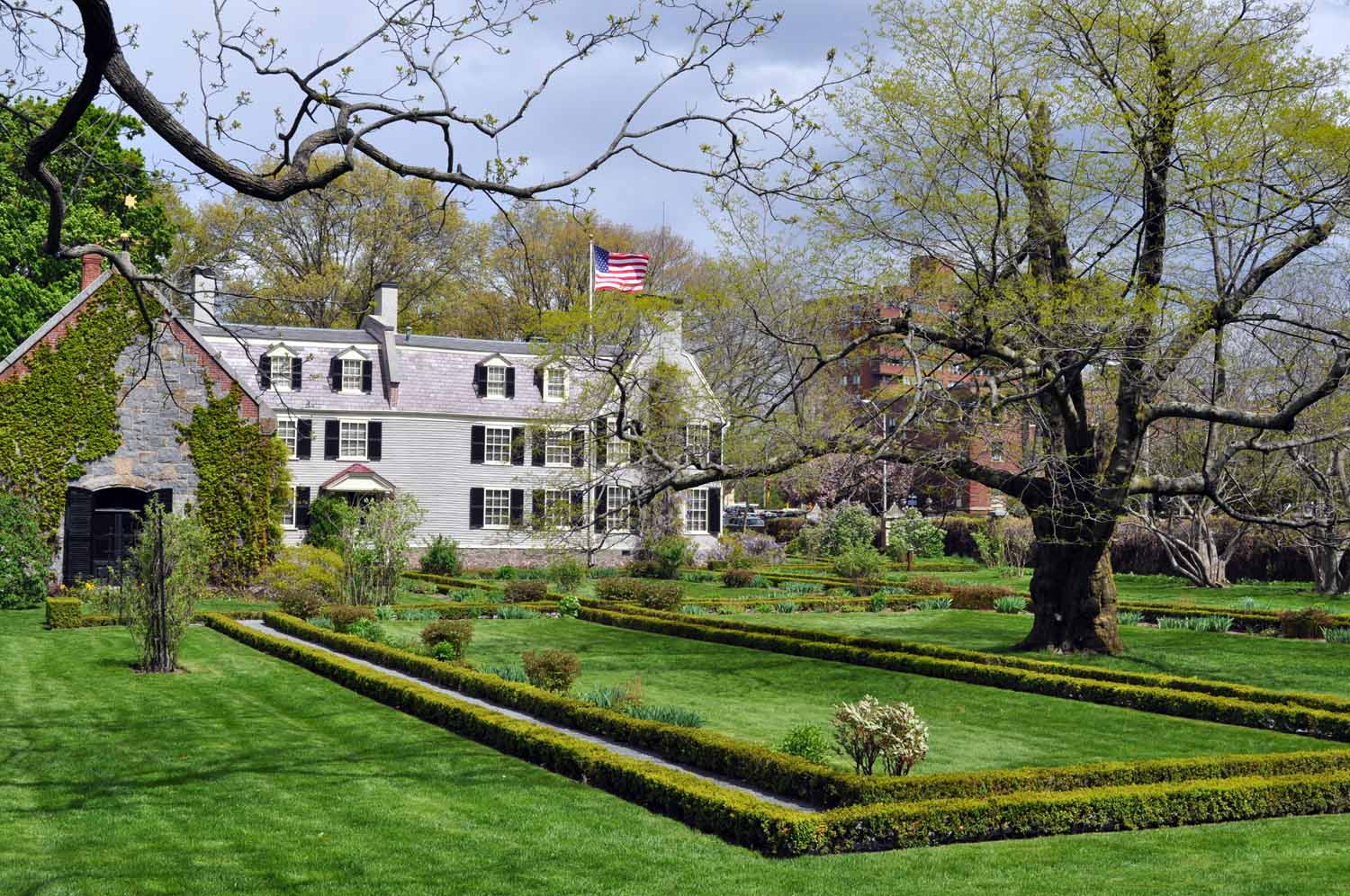 A view of Old House at Peace field