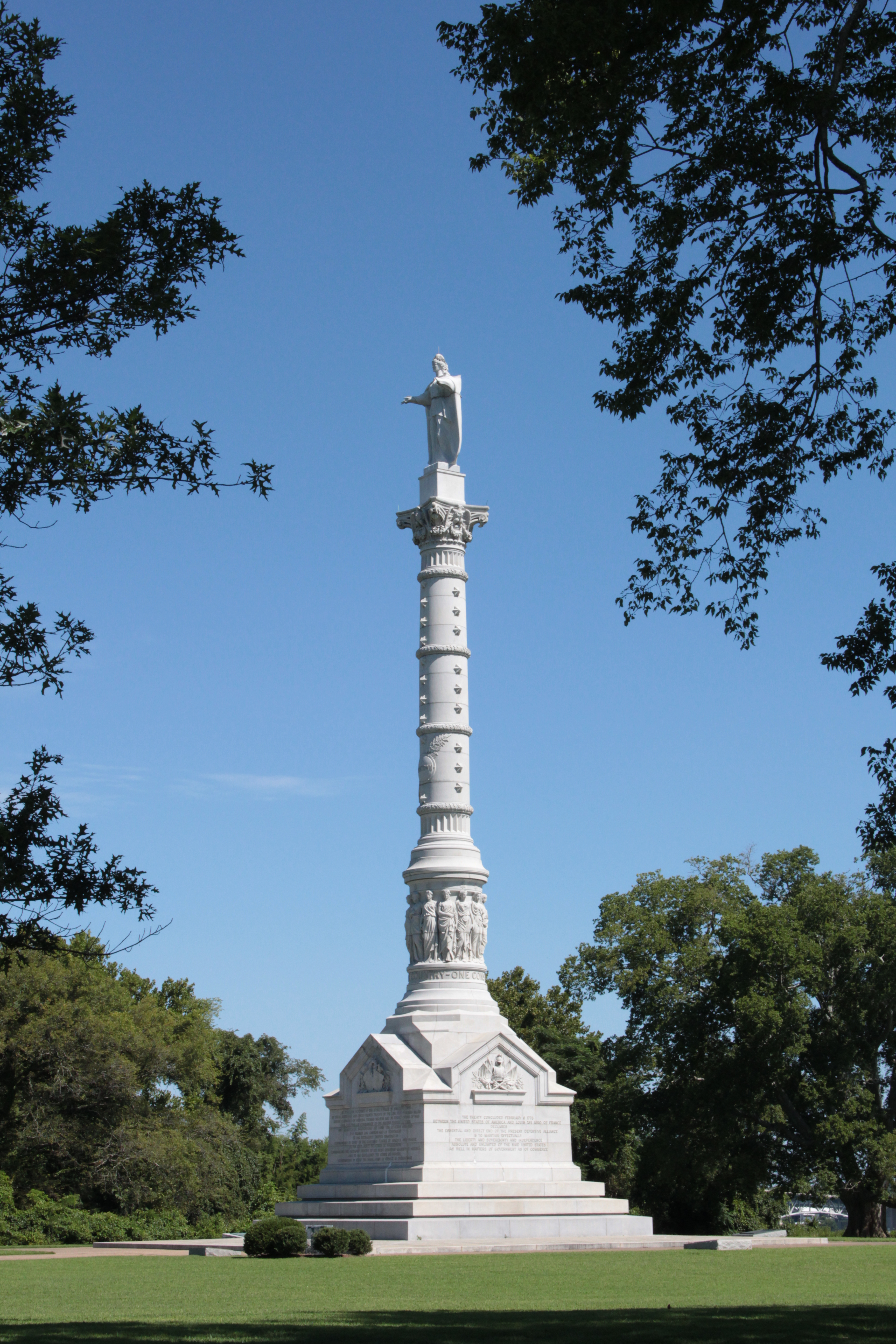 Yorktown Victory Monument