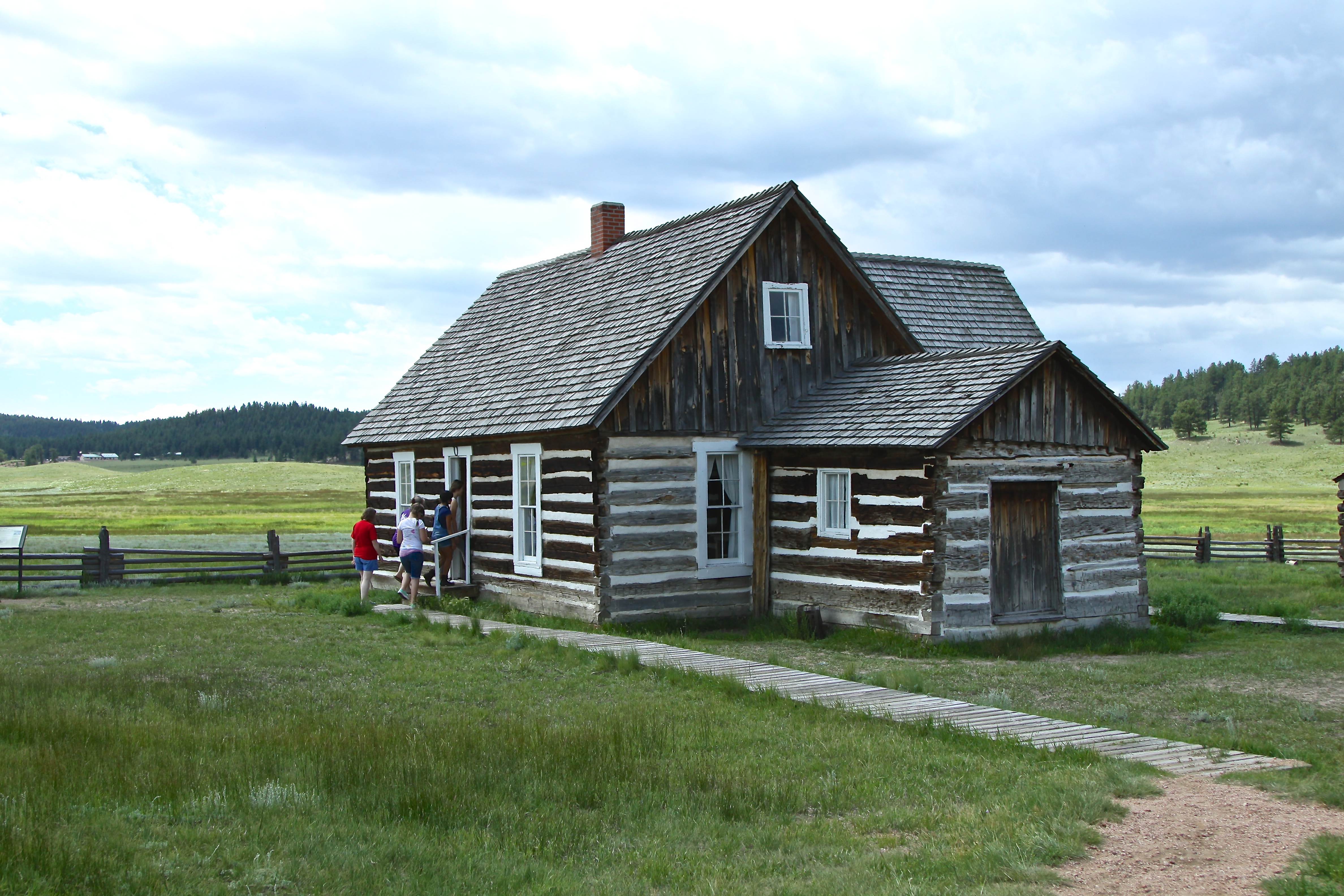 Visitors at Hornbek Homestead