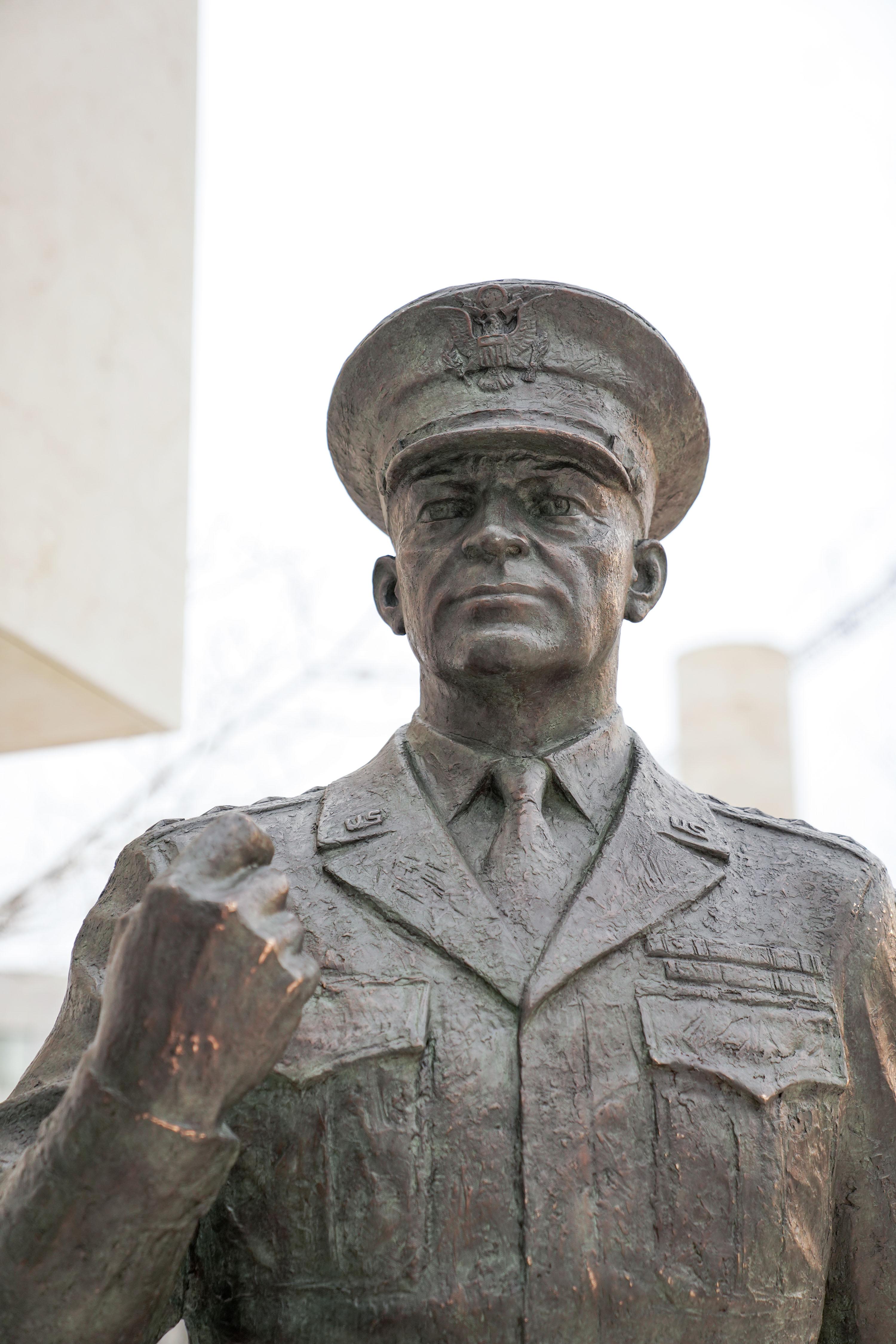 General Eisenhower Statue