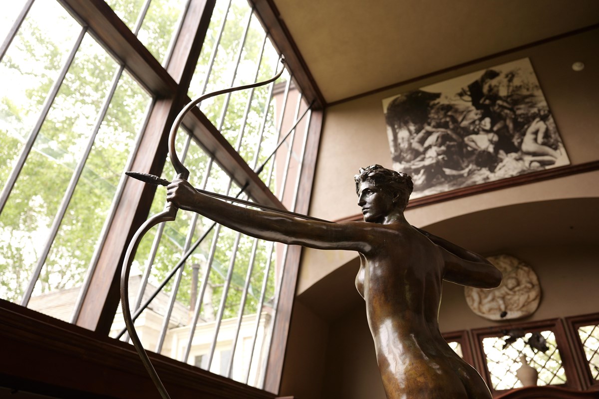 bronze sculpture of Diana aiming cross bow