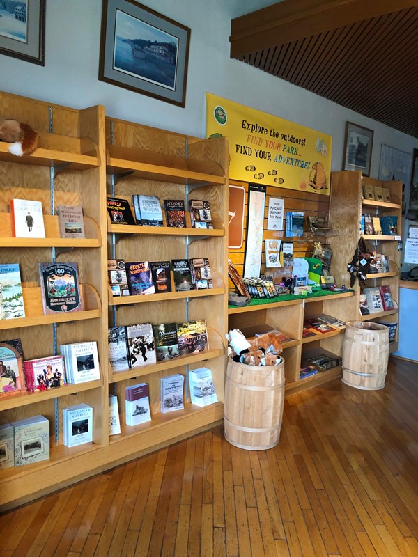 Bookstore 