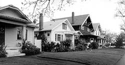 This is an image of residences on SE Orange Avenue in 1978. Photo: NPS files.