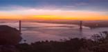 金门大桥的景色，取自马林岬，日出时眺望旧金山。