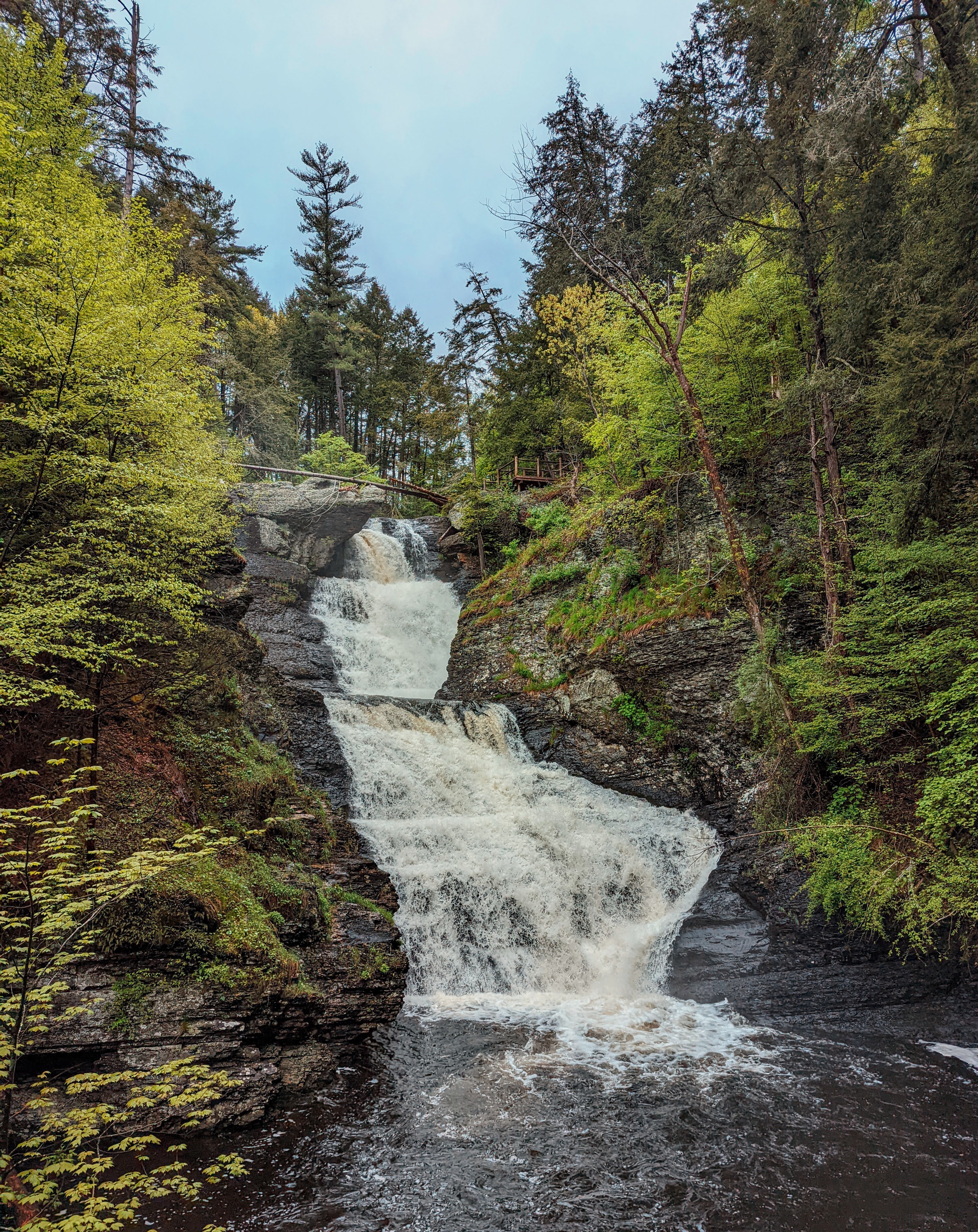 Raymondskill Creek Trail - Delaware Water Gap National Recreation Area  (U.S. National Park Service)