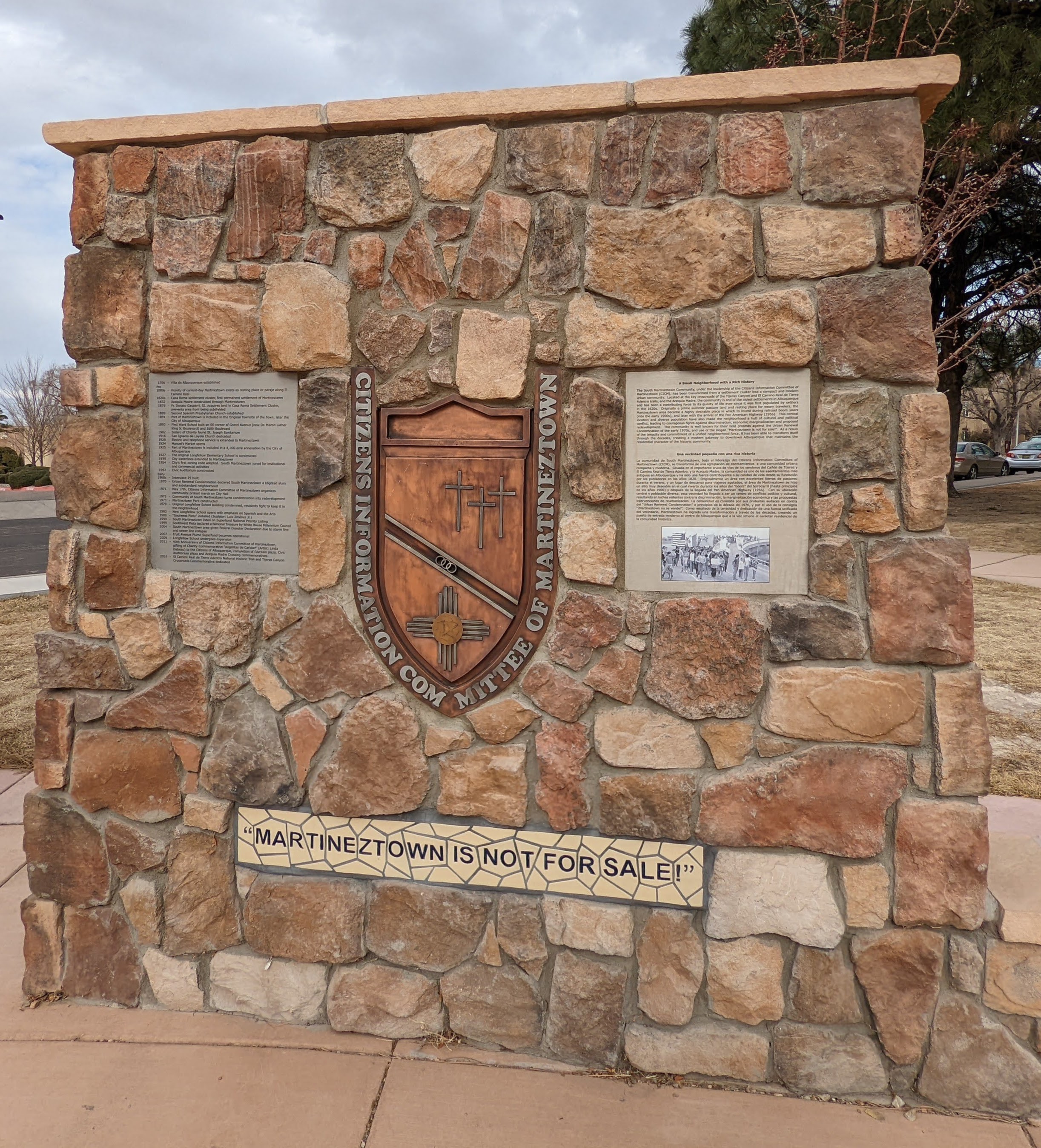 Martinez receives Monument Park plaque