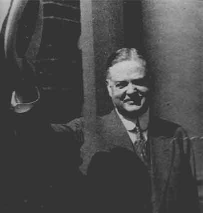 Photograph of President Herbert Clark Hoover.
