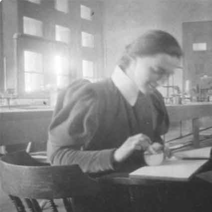 Lou Henry studying at Stanford University