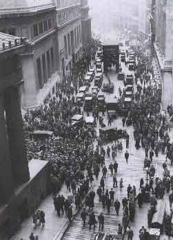 Crowd gathering on Wall Street after the 1929 crash.