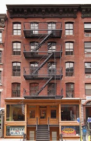 Lower East Side Tenement Museum