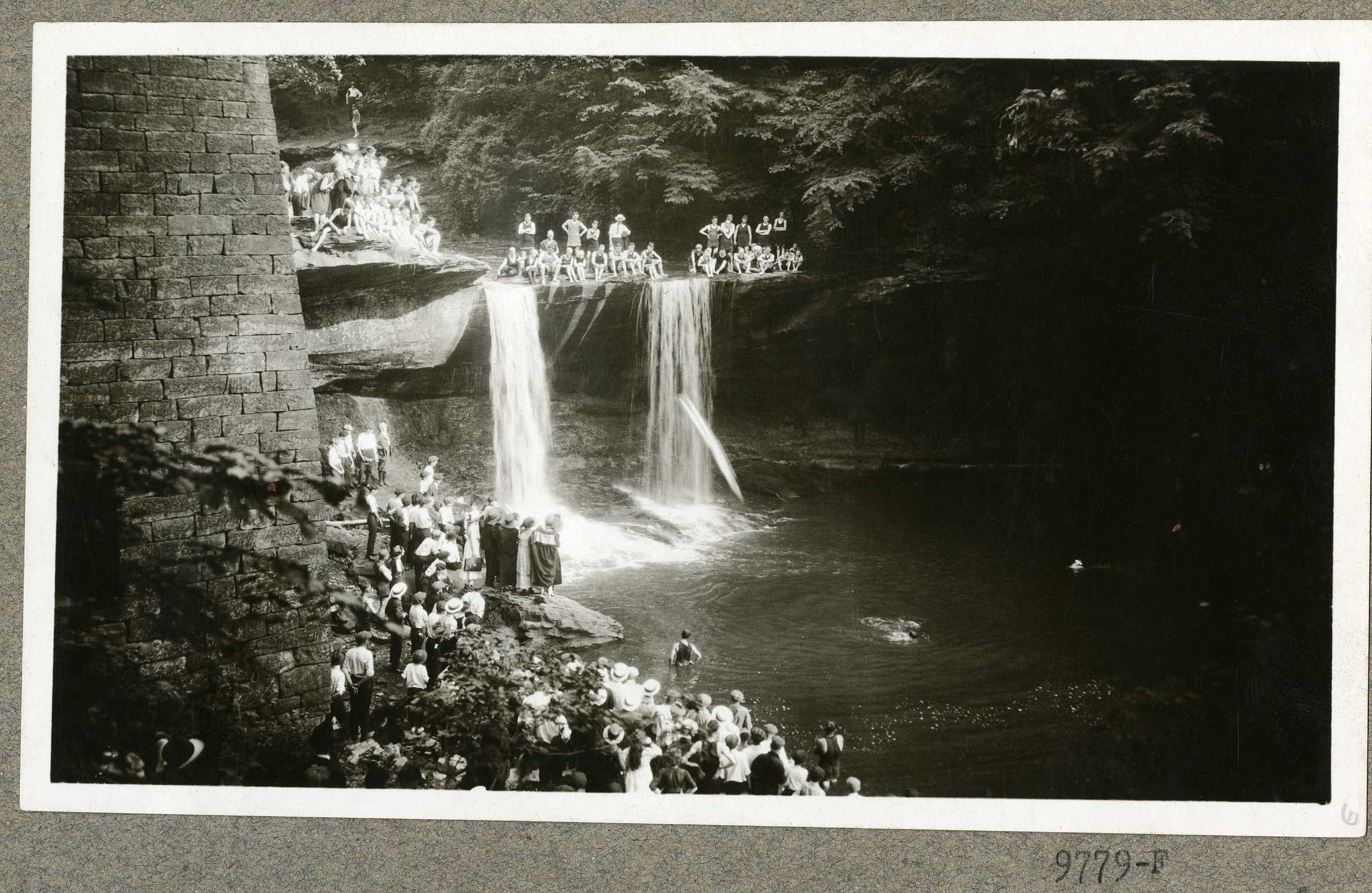 Pre-1931 archive photos - Warren Athletic Hall of Fame