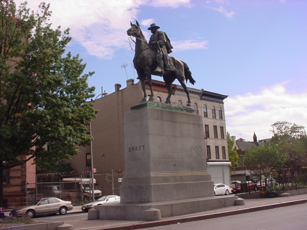 Statue in Brooklyn, NY of General Grant mounted on horseback.
