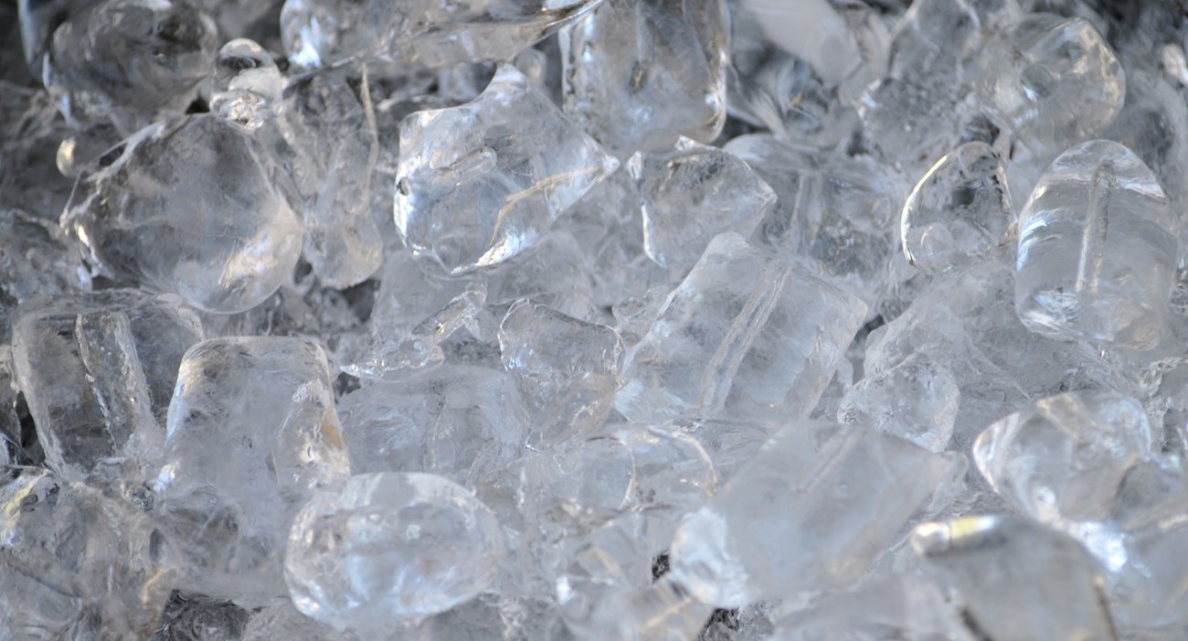 Close-up picture of ice cubes